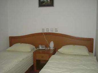 Omega Ambasador Hotel Sarajevo Room photo